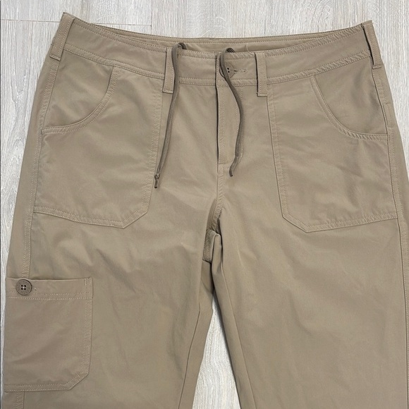 🔥BUNDLESALE Womens 10 The North Face Tan Straight Leg Capris Pants hiking - Picture 3 of 9